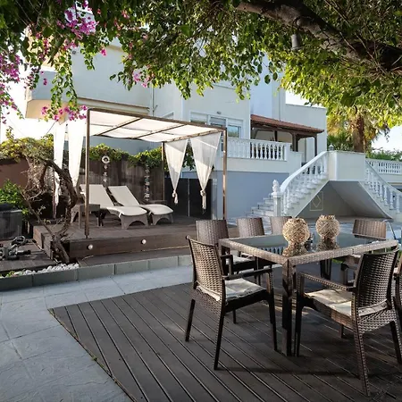 Villa Small Paradise With Pool & Jacuzzi 