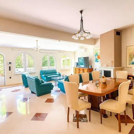 Small Paradise Private Pool, Jacuzzi, Bbq, Complete Privacy Βίλα