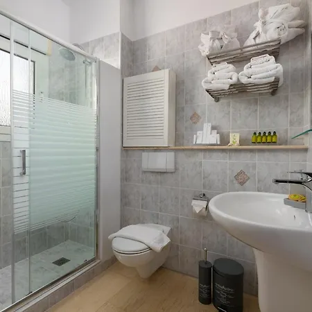 Small Paradise With Private Pool, Jacuzzi And Complete Privacy * יאליסוס
