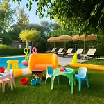 Small Paradise Private Pool, Jacuzzi, Bbq, Complete Privacy Vilă *