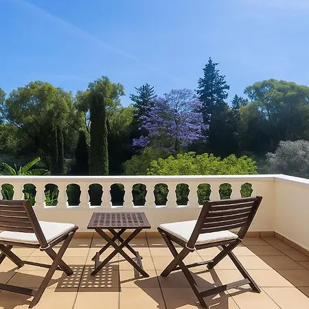 Small Paradise Private Pool, Jacuzzi, Bbq, Complete Privacy * 伊利索斯