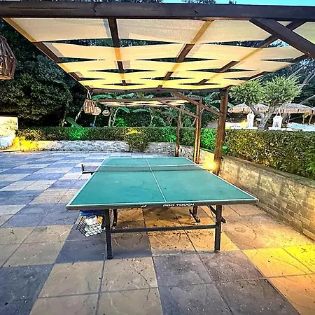 Small Paradise Private Pool, Jacuzzi, Bbq, Complete Privacy 别墅 伊利索斯