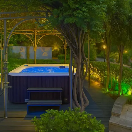 ヴィラ Small Paradise Private Pool, Jacuzzi, Bbq, Complete Privacy イアリソス