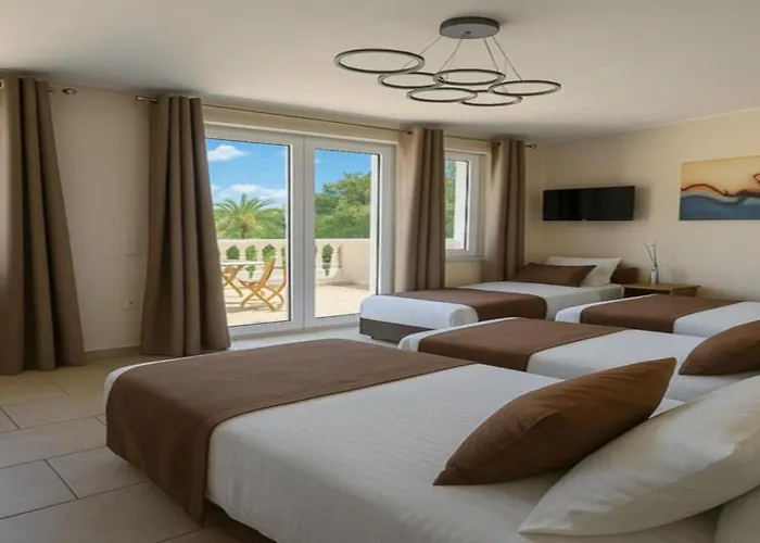 Small Paradise Private Pool, Jacuzzi, Bbq, Complete Privacy Villa *