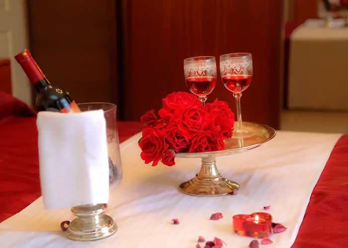 Small Paradise Private Pool, Jacuzzi, Bbq, Complete Privacy