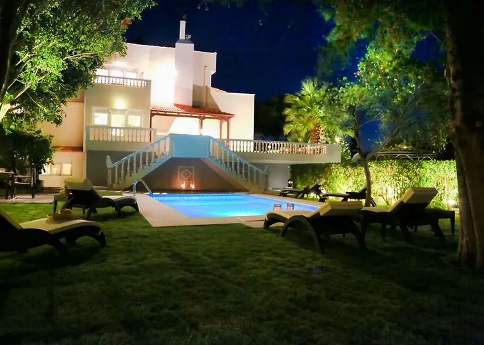 Вилла Small Paradise Private Pool, Jacuzzi, Bbq, Complete Privacy *