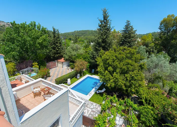 Small Paradise Private Pool, Jacuzzi, Bbq, Complete Privacy Ялиссос