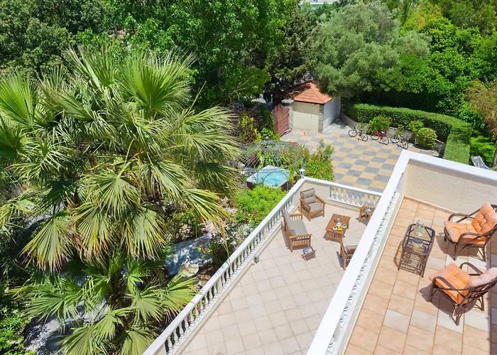 Small Paradise Private Pool, Jacuzzi, Bbq, Complete Privacy Вилла *