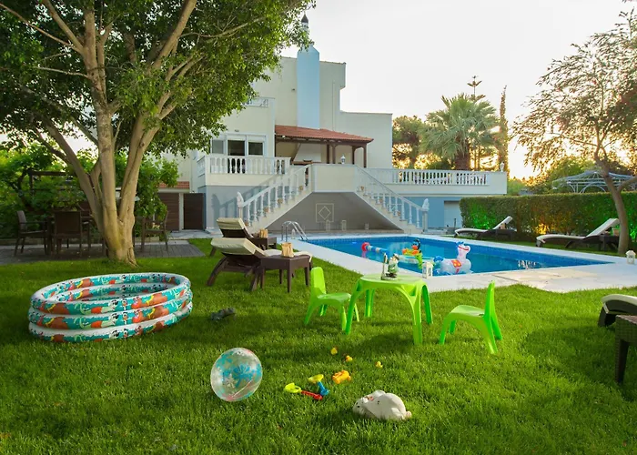 Villa Small Paradise Private Pool, Jacuzzi, Bbq, Complete Privacy *