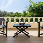 Small Paradise Private Pool, Jacuzzi, Bbq, Complete Privacy Vilă *