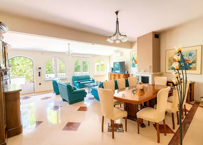 Small Paradise Private Pool, Jacuzzi, Bbq, Complete Privacy Willa