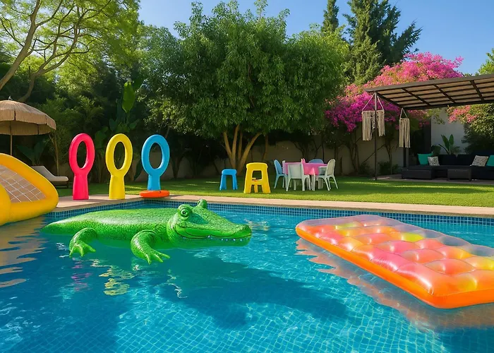 Small Paradise Private Pool, Jacuzzi, Bbq, Complete Privacy וילה