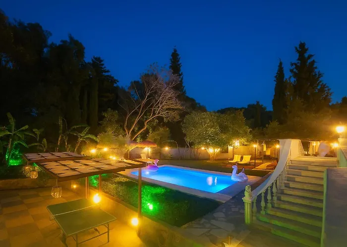 Small Paradise Private Pool, Jacuzzi, Bbq, Complete Privacy Willa