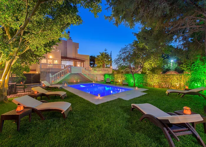 Small Paradise Private Pool, Jacuzzi, Bbq, Complete Privacy Willa *